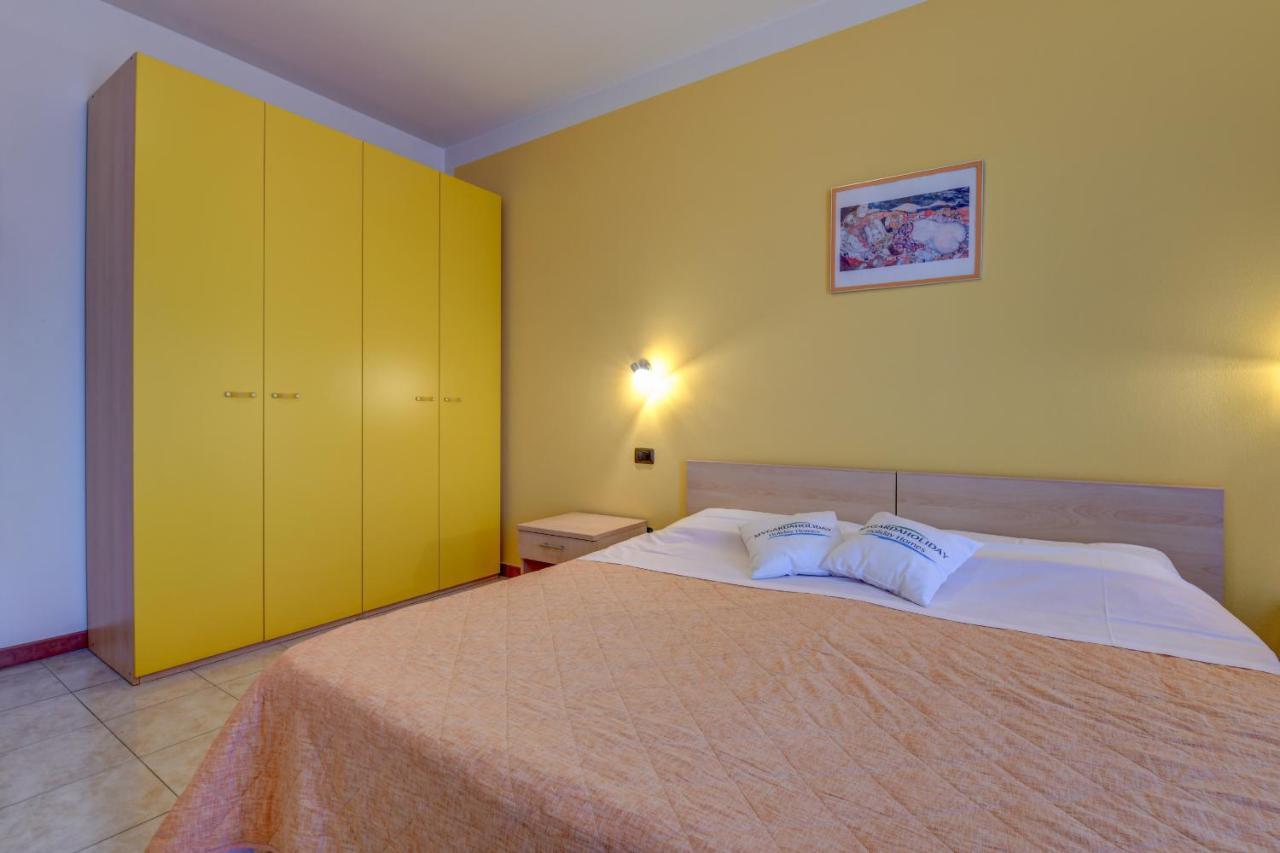 Residence Meridiana Peschiera del Garda Luaran gambar