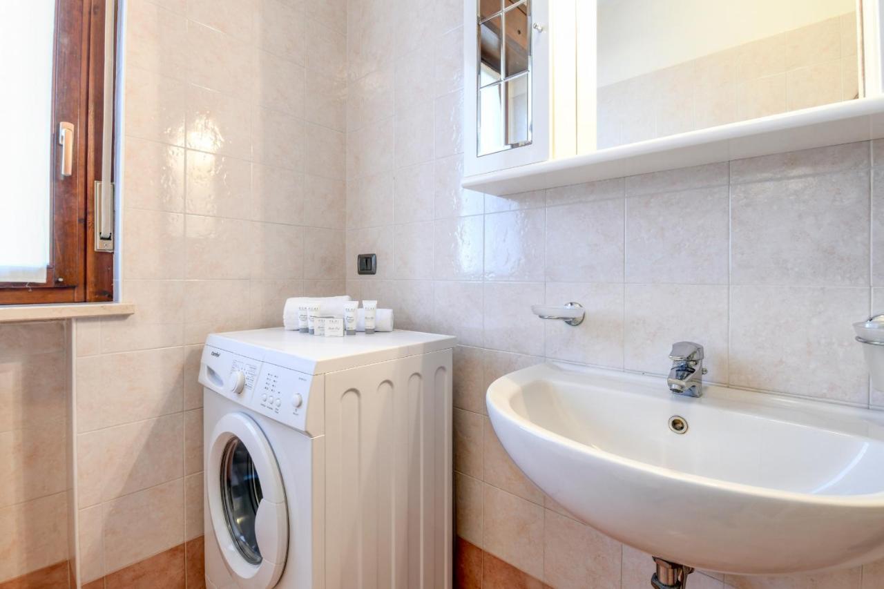Residence Meridiana Peschiera del Garda Luaran gambar